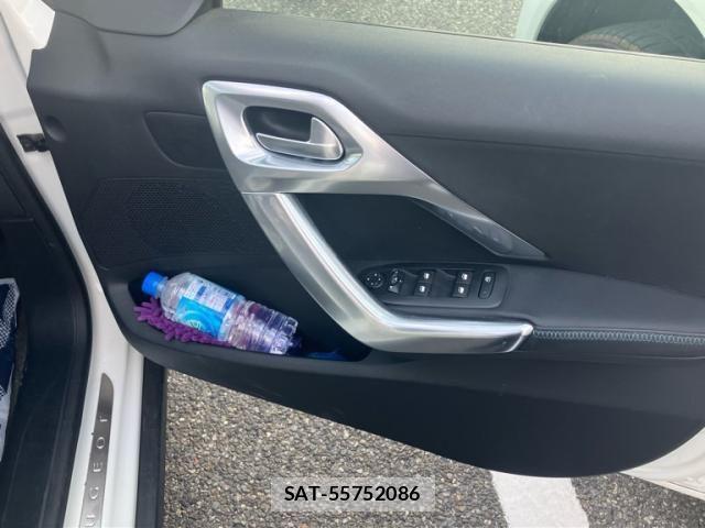 Peugeot 2008 2019-04 7218053-14
