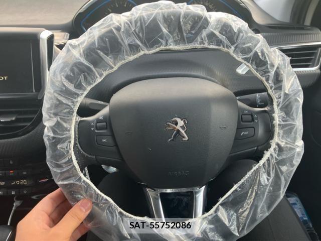 Peugeot 2008 2019-04 7218053-16
