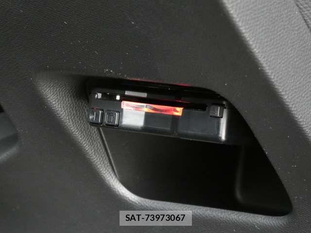 Peugeot 2008 2021-06 7223443-13