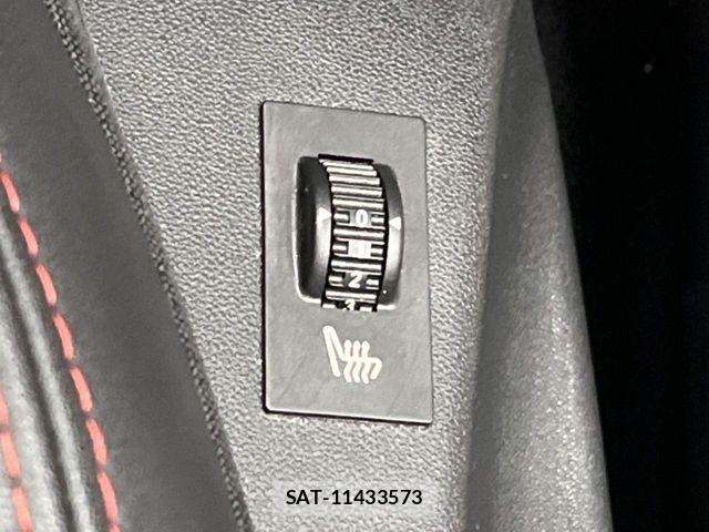 Peugeot 2008 2018-06 7251892-4