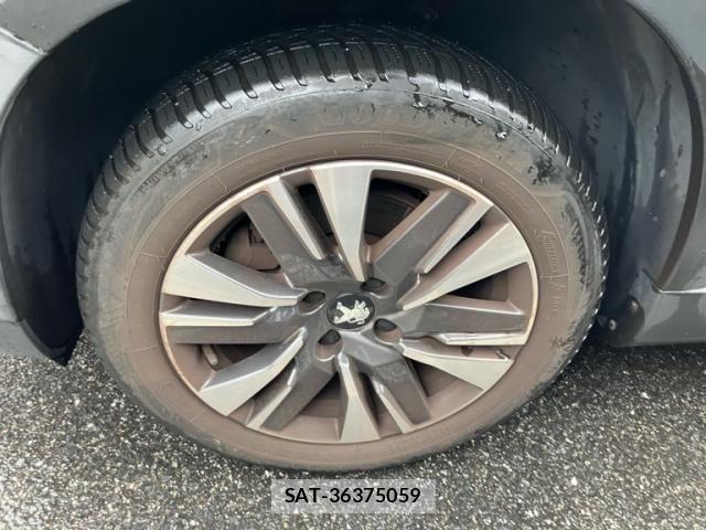Peugeot 2008 2017-10 7329279-11