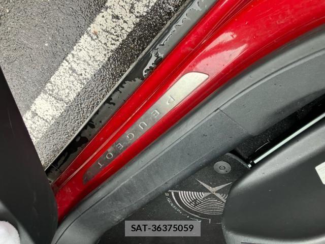Peugeot 2008 2017-10 7329279-14