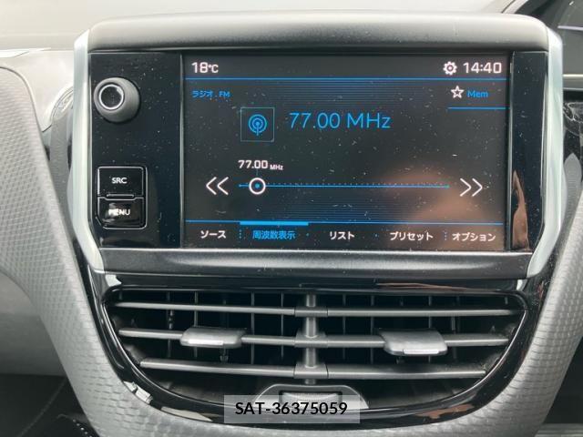Peugeot 2008 2017-10 7329279-21