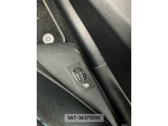 Peugeot 2008 2017-10 7329279-25