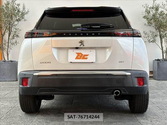 Peugeot 2008 2023-03 7359275-13