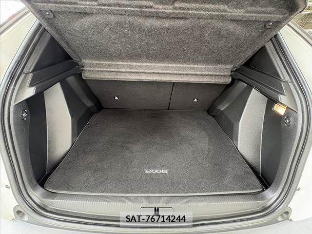 Peugeot 2008 2023-03 7359275-19