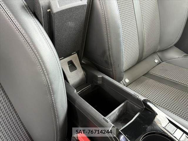 Peugeot 2008 2023-03 7359275-25