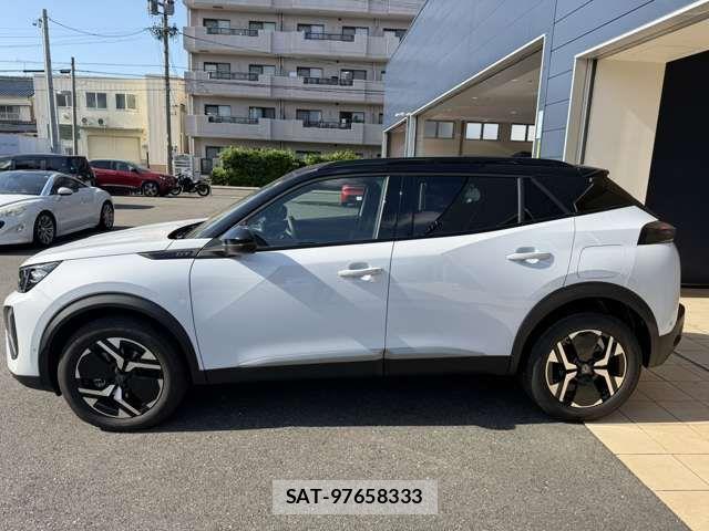 Peugeot 2008 2023-07 7456726-9