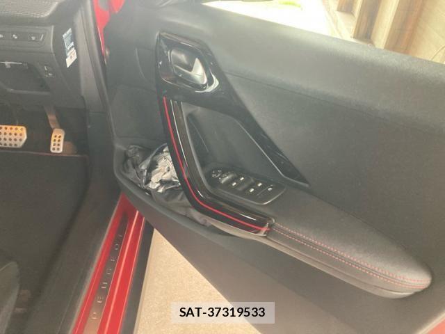 Peugeot 2008 2018-07 7502198-12