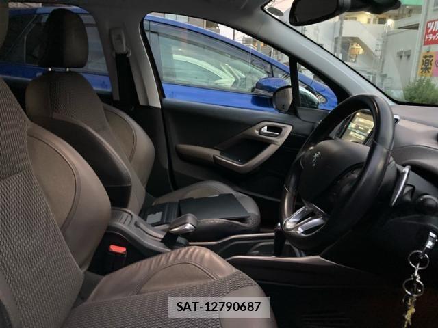 Peugeot 2008 2015-07 7562631-9