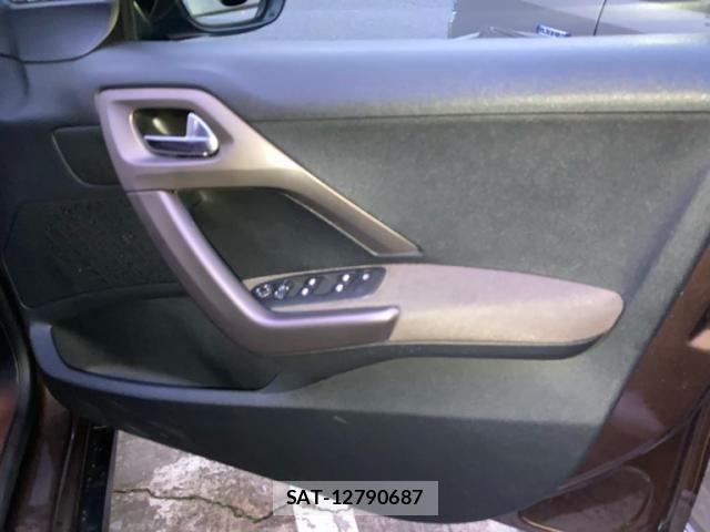 Peugeot 2008 2015-07 7562631-10