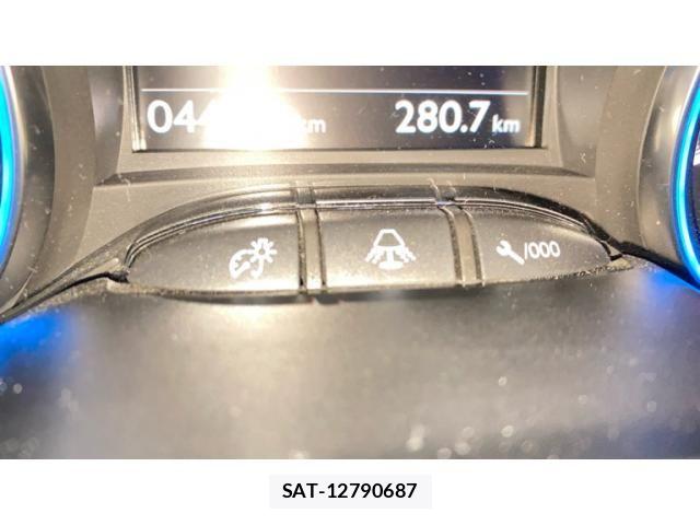 Peugeot 2008 2015-07 7562631-23
