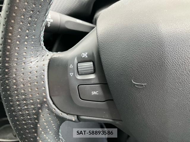 Peugeot 2008 2018-02 7619146-15