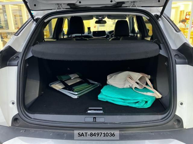 Peugeot 2008 2021-06 7619144-16
