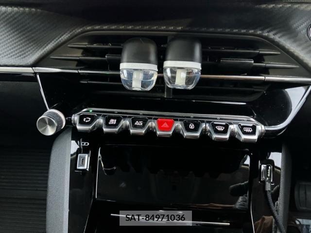 Peugeot 2008 2021-06 7619144-21