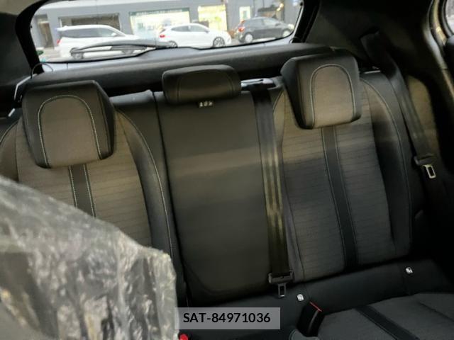 Peugeot 2008 2021-06 7619144-23