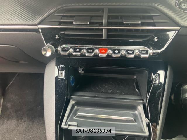 Peugeot 2008 2022-07 7619142-16