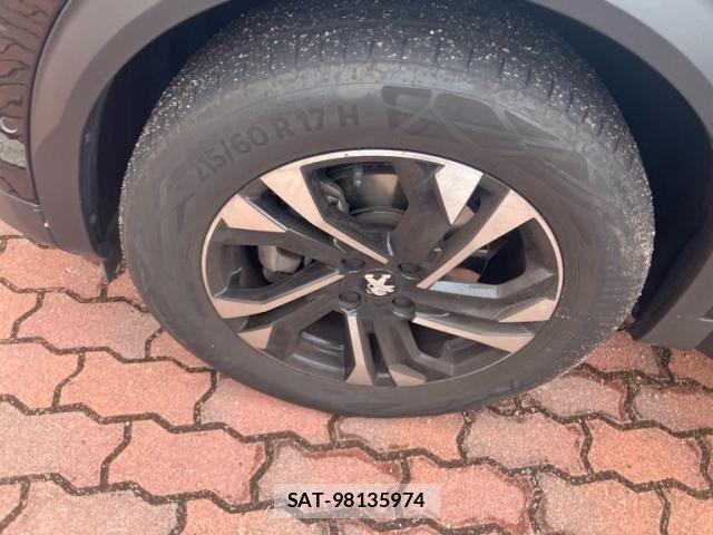 Peugeot 2008 2022-07 7619142-4