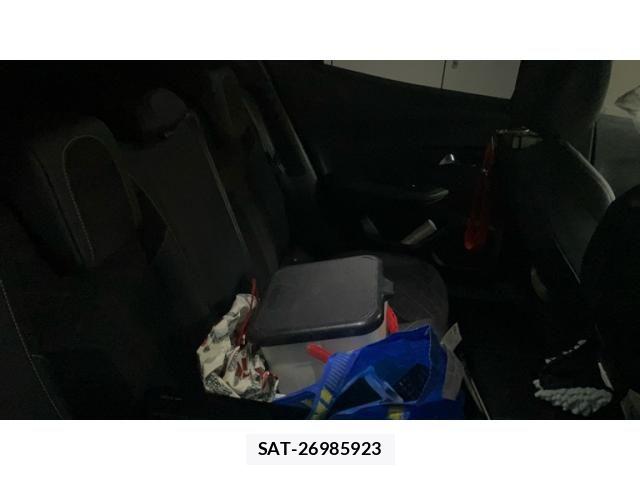 Peugeot 2008 2022-07 7619143-13