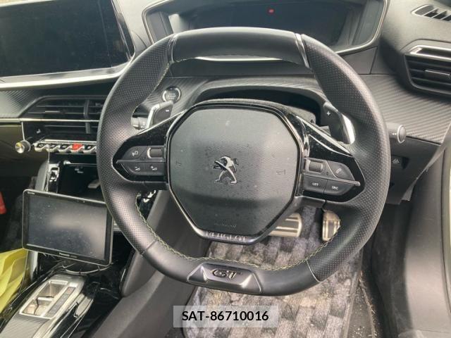 Peugeot 2008 2022-06 7727095-11