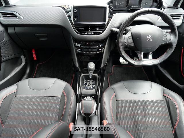 Peugeot 2008 2016-09 7878740-11