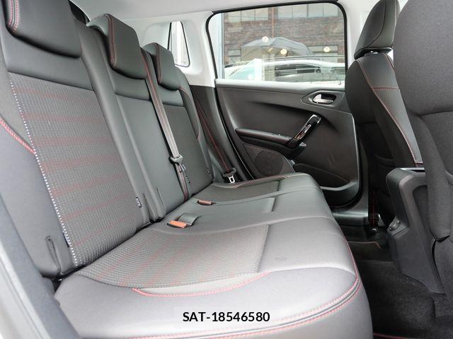 Peugeot 2008 2016-09 7878740-12