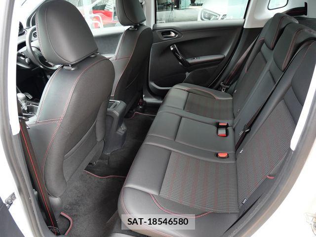Peugeot 2008 2016-09 7878740-17