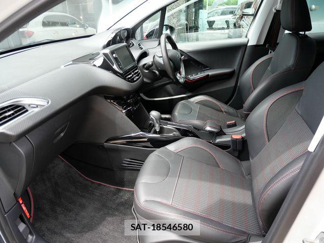 Peugeot 2008 2016-09 7878740-18