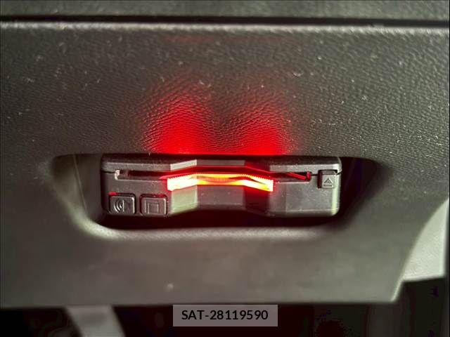 Peugeot 2008 2021-08 7963262-10
