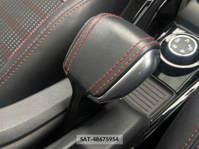 Peugeot 2008 2017-09 7963263-11
