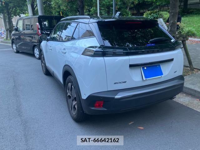 Peugeot 2008 2023-10 7963260-2