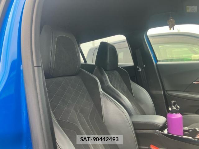 Peugeot 2008 2021-12 8037566-10