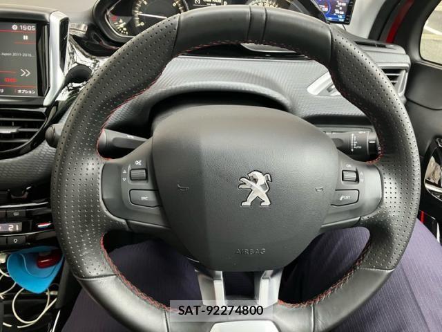 Peugeot 2008 2017-05 8037565-13