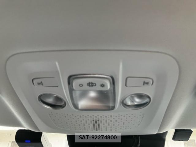 Peugeot 2008 2017-05 8037565-23