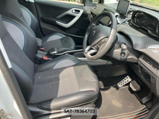 Peugeot 2008 2016-10 8075100-14