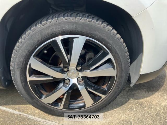 Peugeot 2008 2016-10 8075100-2