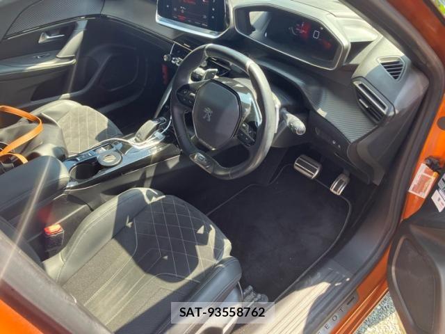 Peugeot 2008 2021-03 8101177-15