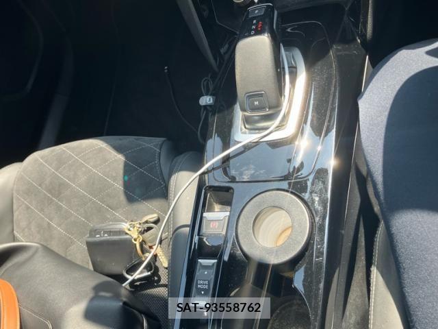 Peugeot 2008 2021-03 8101177-20