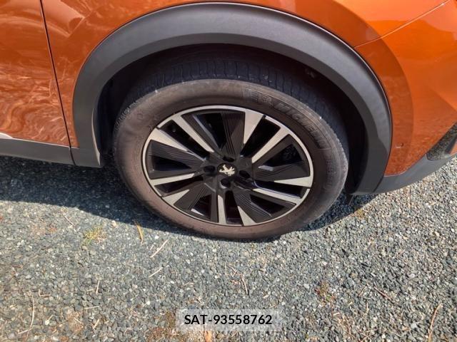 Peugeot 2008 2021-03 8101177-6