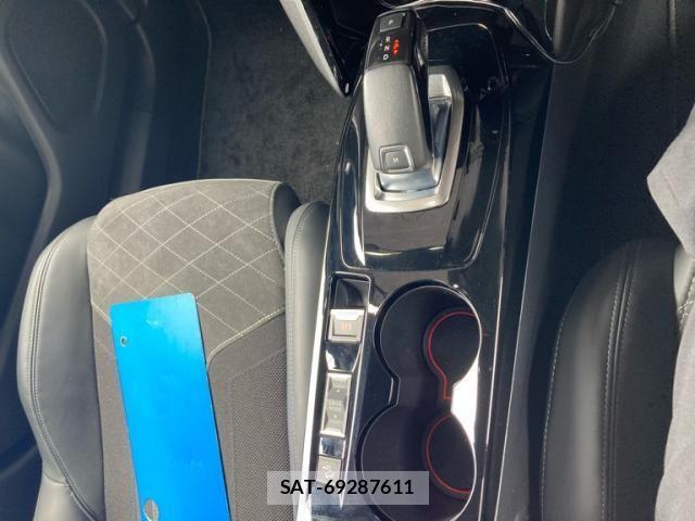 Peugeot 2008 2020-11 8101175-16