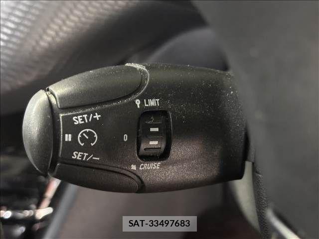 Peugeot 2008 2017-06 8146407-10