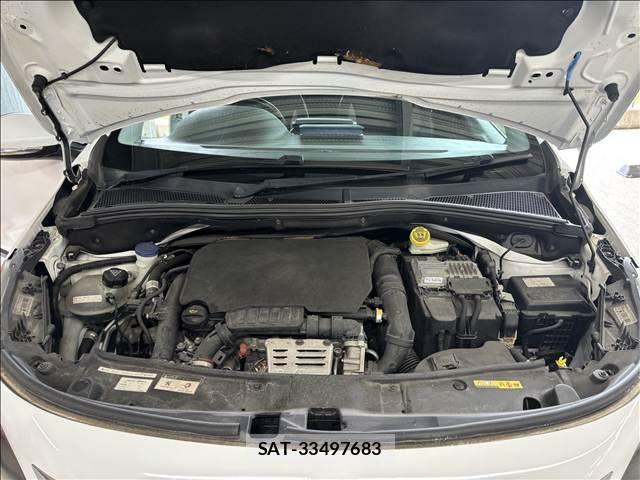 Peugeot 2008 2017-06 8146407-11