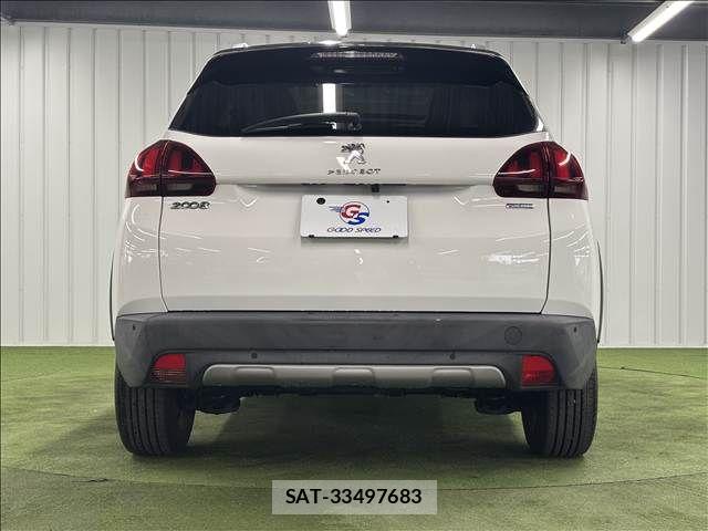 Peugeot 2008 2017-06 8146407-13