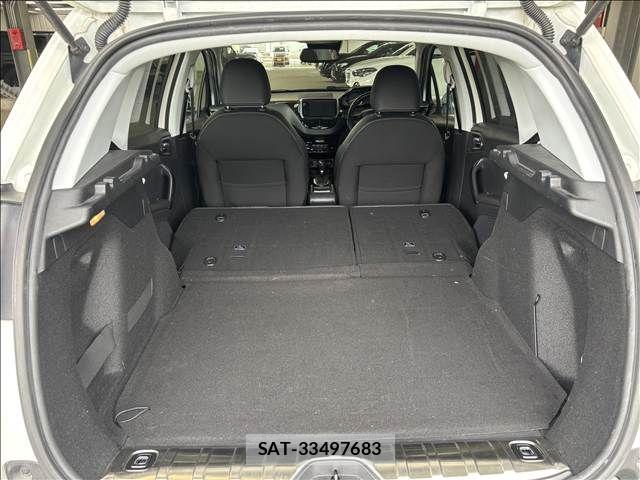 Peugeot 2008 2017-06 8146407-17