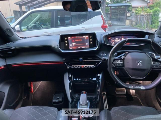 Peugeot 2008 2021-12 8231274-10