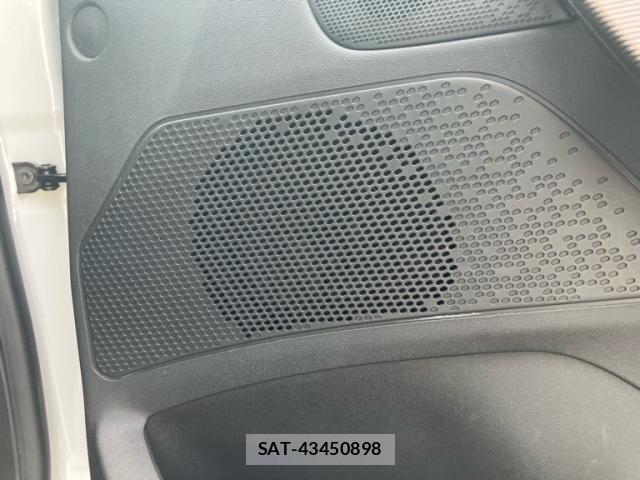 Peugeot 2008 2015-02 8231276-17