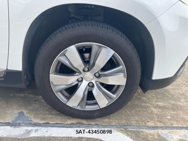 Peugeot 2008 2015-02 8231276-6