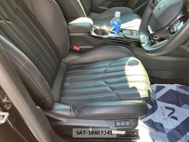 Peugeot 2008 2022-08 8231273-11