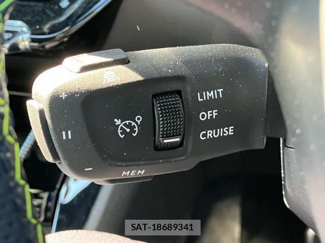 Peugeot 2008 2022-08 8231273-24