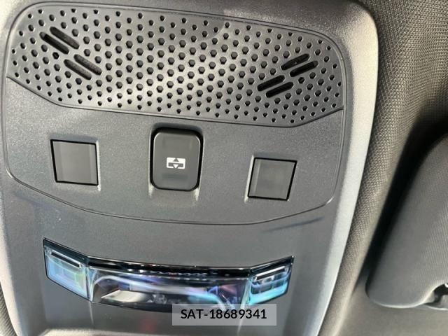 Peugeot 2008 2022-08 8231273-25